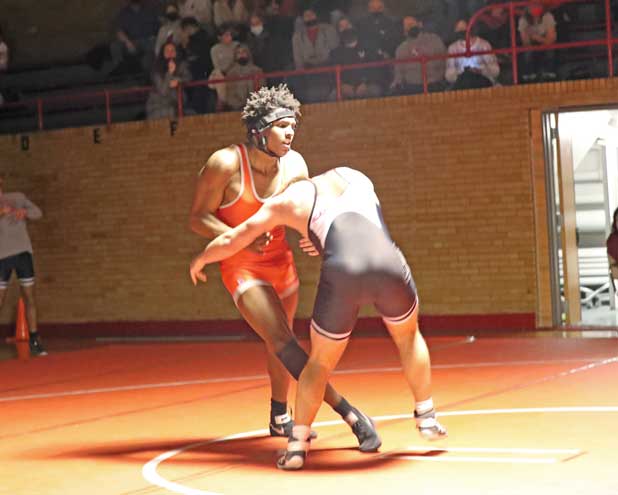 WRESTLE-BHSvsMorris-Hills7