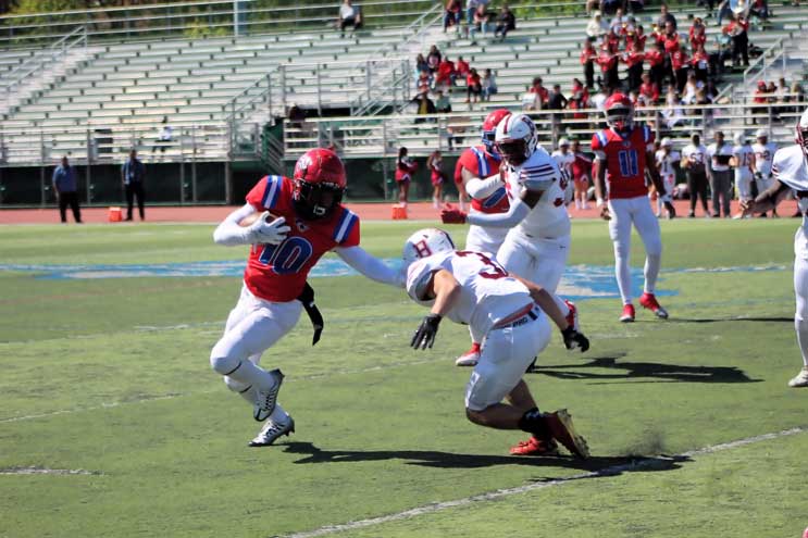 East Orange Campus HS Football Team Rolls Past Bloomfield For First ...