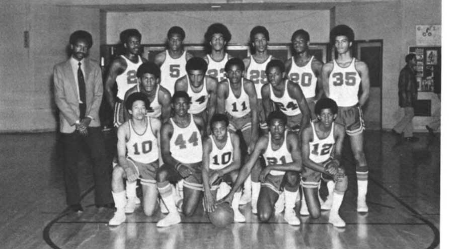 B-HOOPS-EO-1972-team