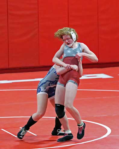 WRESTLE-BHSgirls1227c