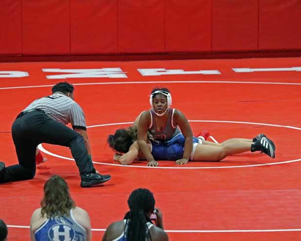 WRESTLE-BHSgirls1227d