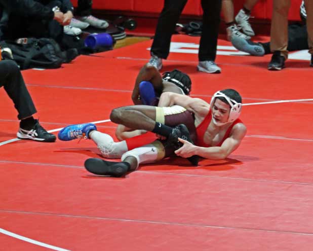 WRESTLE-BHS-Lizama1